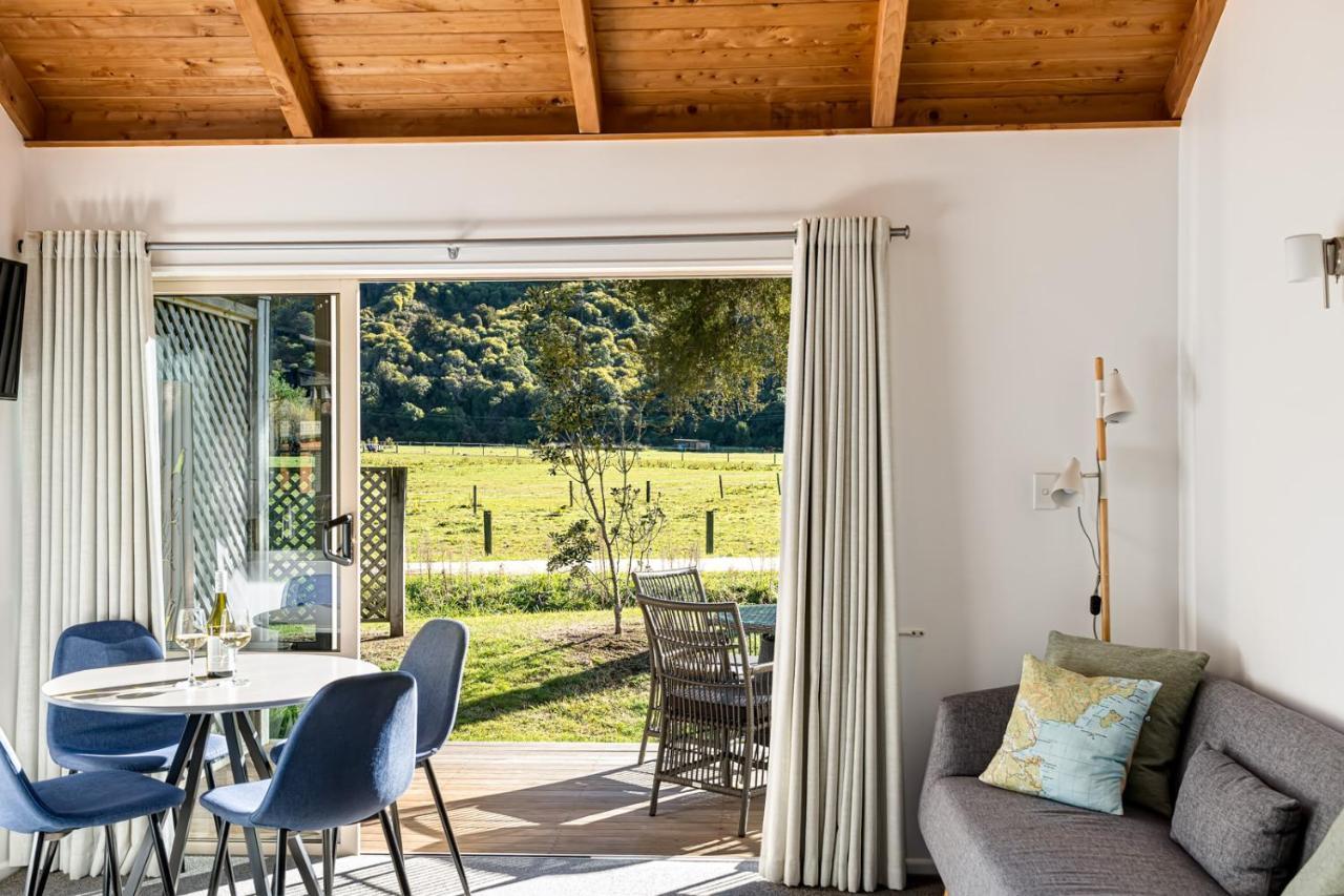 Abel Tasman Lodge マラハウ エクステリア 写真